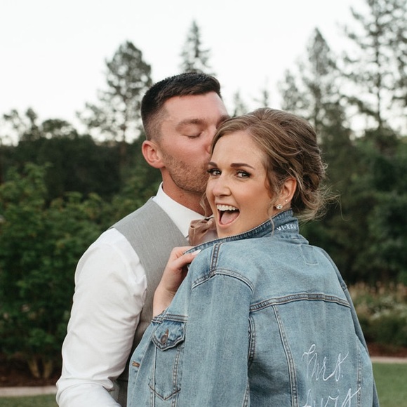 Meet your Posher, Emily - Picture 1 of 1